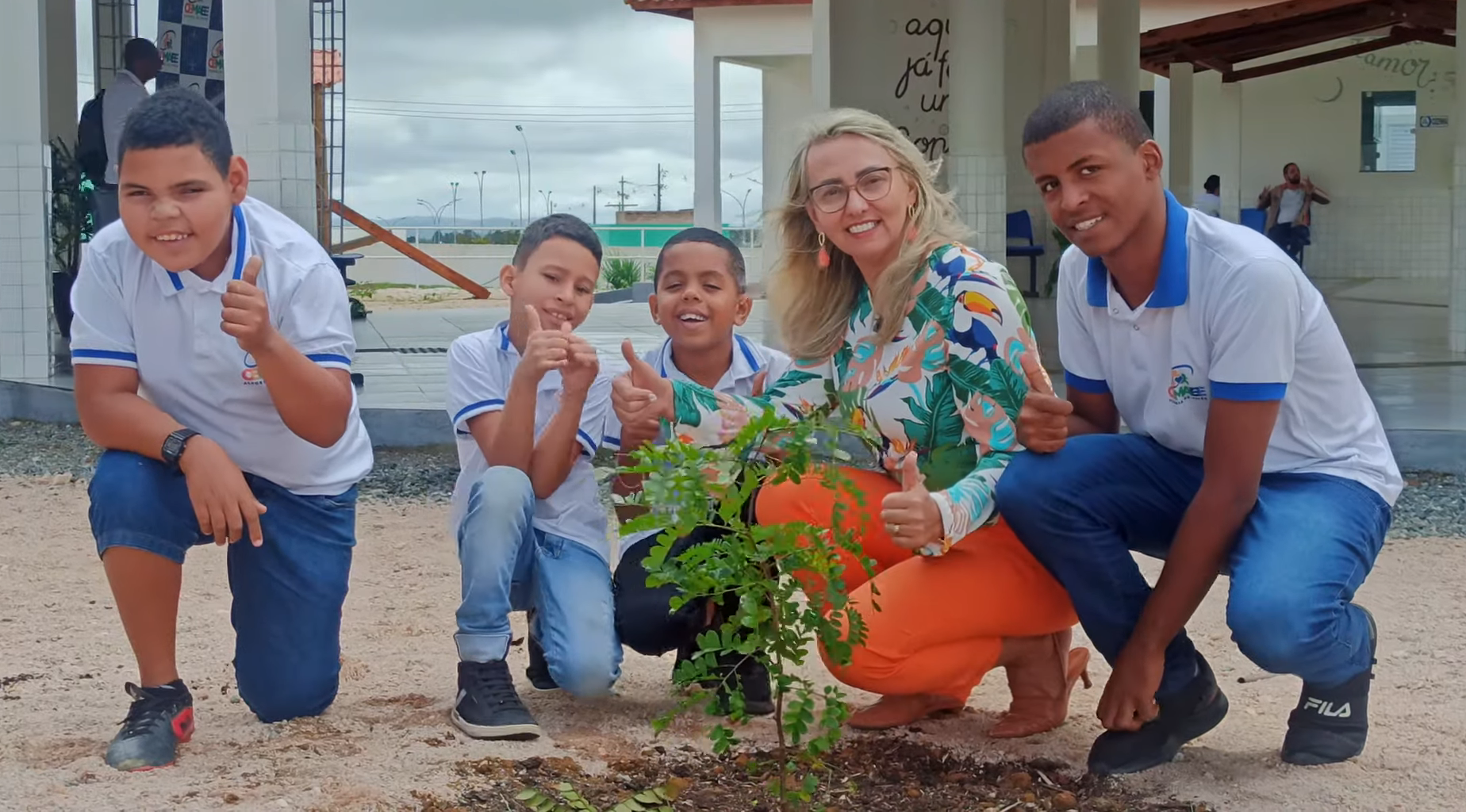 Ação na Escola CEMAEE Alegria de Viver